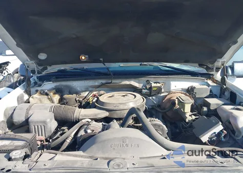 1995 GMC Suburban C1500 из США, поврежденный, VIN 3GKEC16K6SG501988